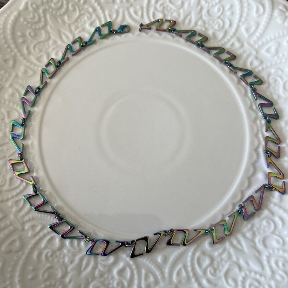 Louis Vuitton 2054 chain necklace in rainbow - Picture 4 of 5